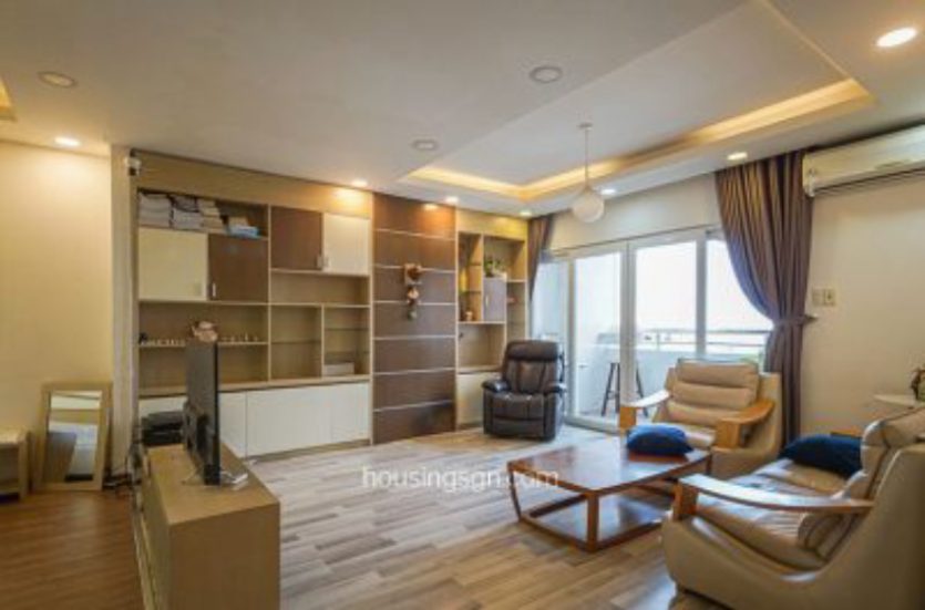 040243 | BUDGET 2 BR APARTMENT IN ORIENT, DISTRICT 4