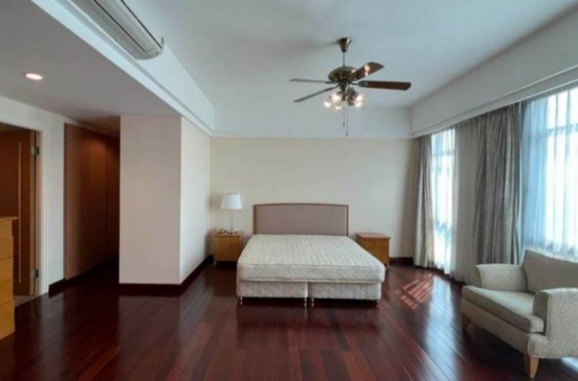 030308 | PENTHOUSE WITH PRIVATE GARDEN IN INDOCHINE PARK TOWER, DISTRICT 3 - MASTER BEDROOM