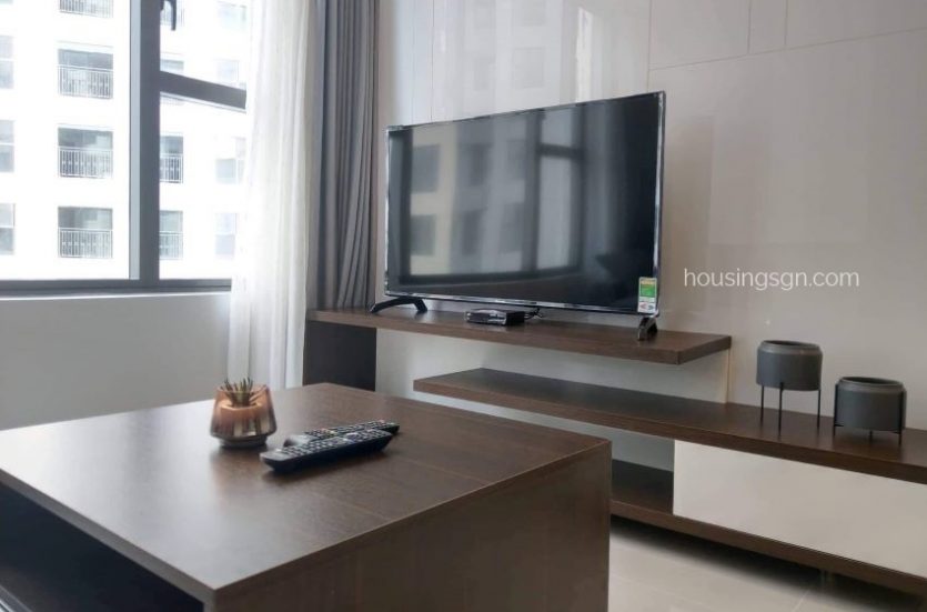 040248 | 2-BEDROOM APARTMENT FOR RENT IN TRESOR, DISTRICT 4 - LIVING ROOM