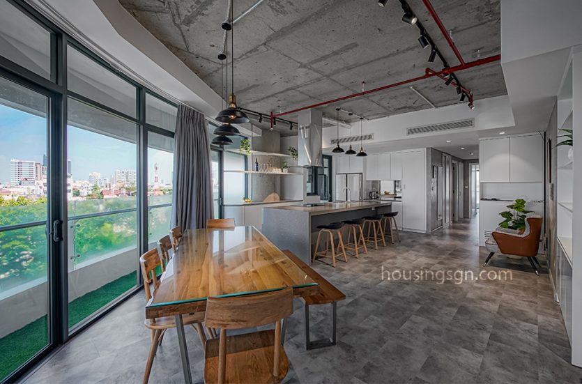 BT0403 | 4-BEDROOM RETRO INDUSTRIAL APARTMENT IN CITY GARDEN, BINH THANH DISTRICT - KITCHEN