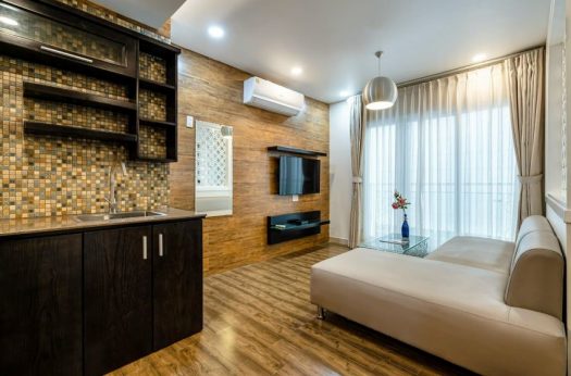 PN0113 | 1-BEDROOM LUXURY SERVICED APARTMENT IN HOANG DIEU STREET, PHU NHUAN - LIVING ROOM