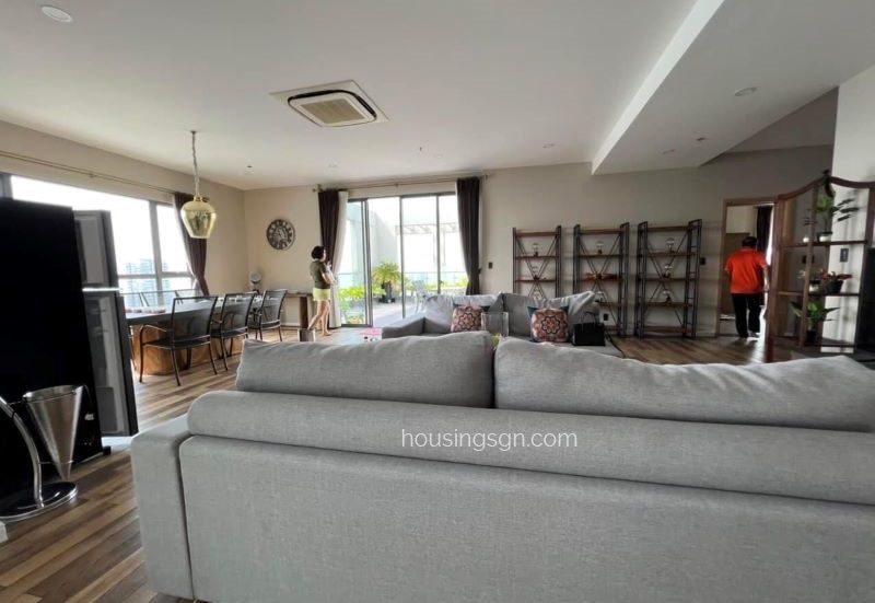 TD0384 | PENTHOUSE WITH PRIVATE GARDEN IN MASTERI THAO DIEN, THU DUC CITY - LIVING ROOM