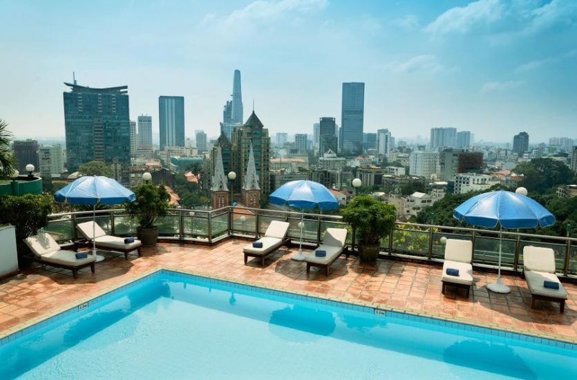 010282 | LUXURY 2-BEDROOM SERVICED APARTMENT IN DIAMOND PLAZA, DISTRICT 1 - POOL