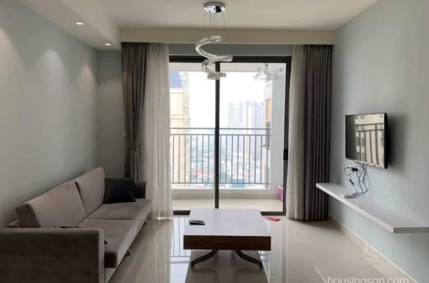 040253 | 2-BEDROOM APARTMENT FOR RENT IN TRESOR, DISTRICT 4 - LIVING ROOM