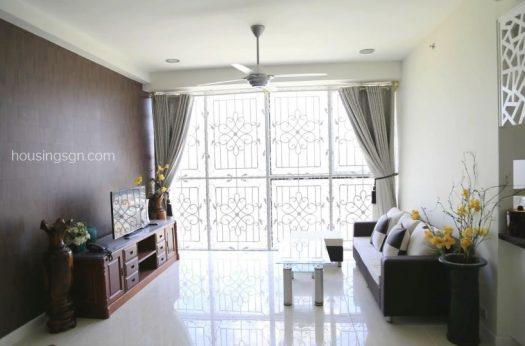 070309 | 3-BEDROOM APARTMENT IN SUNRISE CITY BY LOTTE MART, DISTRICT 7 - LIVING ROOM