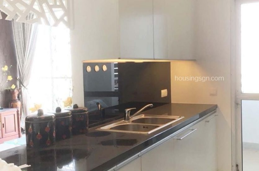 070309 | 3-BEDROOM APARTMENT IN SUNRISE CITY BY LOTTE MART, DISTRICT 7 - KITCHEN