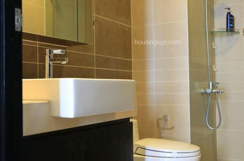 070309 | 3-BEDROOM APARTMENT IN SUNRISE CITY BY LOTTE MART, DISTRICT 7 - BATHROOM