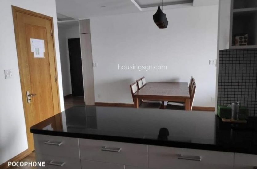070310 | 3-BEDROOM APARTMENT FOR RENT IN SUNRISE CITY, DISTRICT 7 - KITCHEN