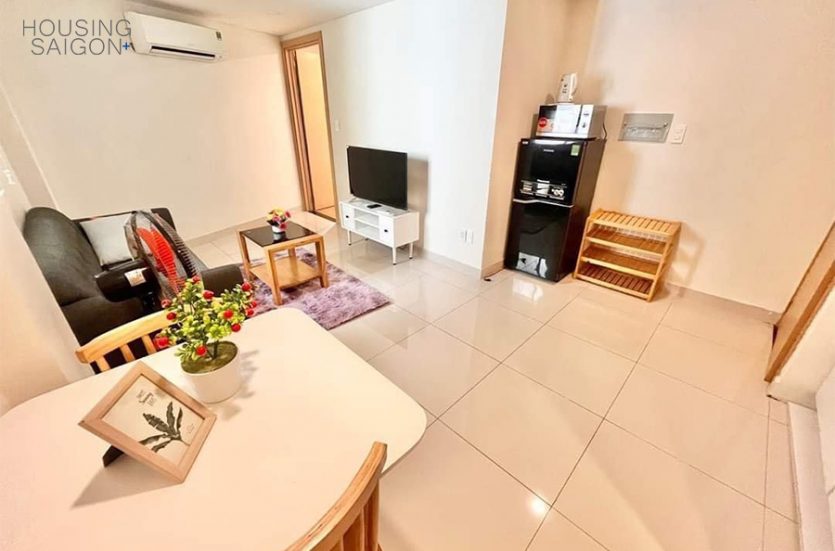 BT0157 | 1-BEDROOM SERVICED APARTMENT NEAR THI NGHE BRIDGE, BINH THANH DISTRICT - DINING TABLE