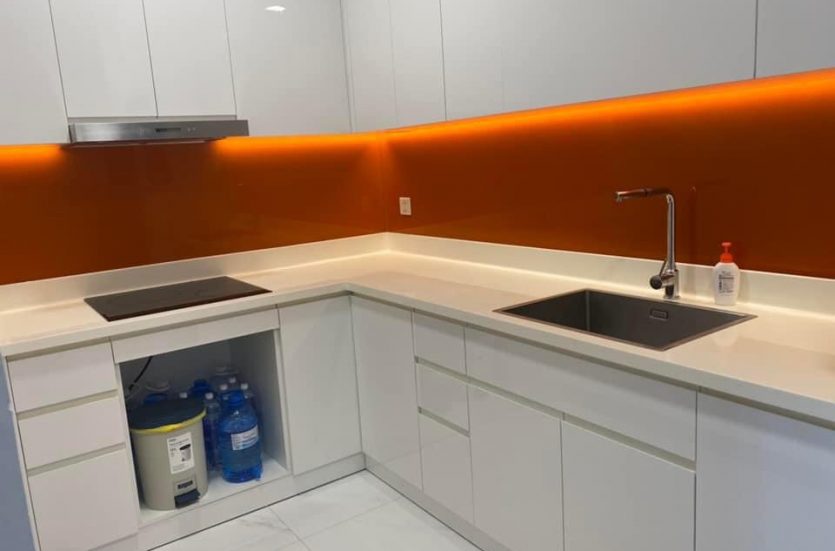 BT0271 | 2-BEDROOM FULL OF LIGHT APARTMENT IN SUNWAH PEARL, BINH THANH DISTRICT - KITCHEN
