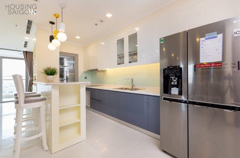 BT0340 | 3-BEDROOM APARTMENT FOR RENT IN VINHOMES TAN CANG, BINH THANH DISTRICT - KITCHEN
