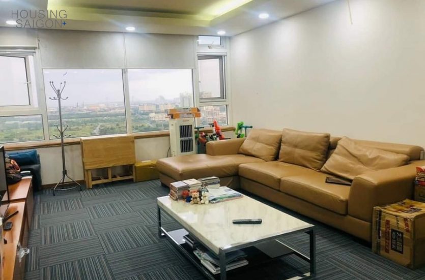 BT0341 | PANORAMIC VIEW 3-BEDROOM APARTMENT IN SAIGON PEARL, BINH THANH DISTRICT - LIVING ROOM