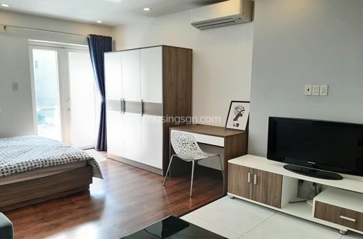 010081 | STUDIO APARTMENT WITH LARGE BALCONY FOR RENT IN DAKAO, DISTRICT 1