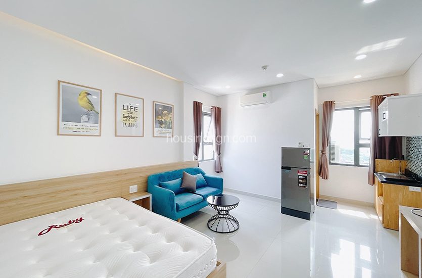 040033 | STUNNING STUDIO SERVICED APARTMENT IN TON THAT THUYET, DISTRICT 4 - SOFA