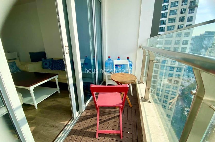 BT0273 | 2-BEDROOM APARTMENT FOR RENT IN VINHOMES CENTRAL PARK, BINH THANH DISTRICT - BALCONY