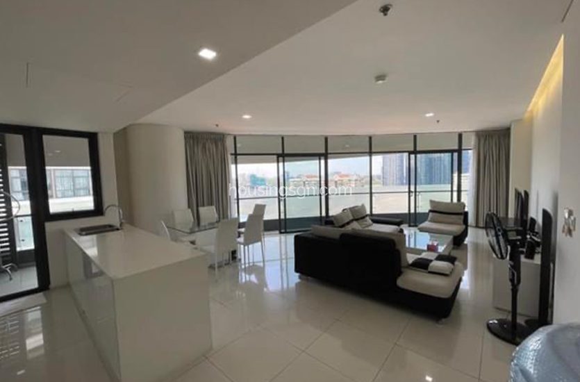 BT0345 | PANORAMIC VIEW 3-BEDROOM APARTMENT IN CITY GARDEN, BINH THANH DISTRICT - LIVING ROOM