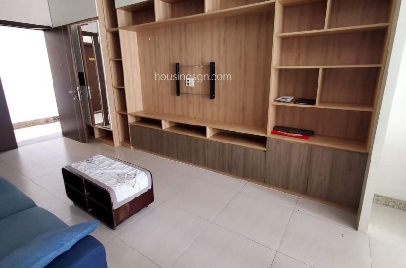 PN0207 | 2-BEDROOM APARTMENT FOR RENT IN THE PRINCE, PHU NHUAN DISTRICT - LIVING ROOM