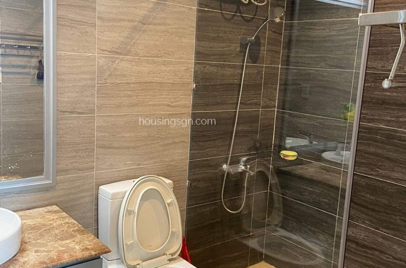 PN0305 | 3-BEDROOM APARTMENT NEAR TAN SON NHAT AIRPORT, PHU NHUAN DISTRICT - REST ROOM