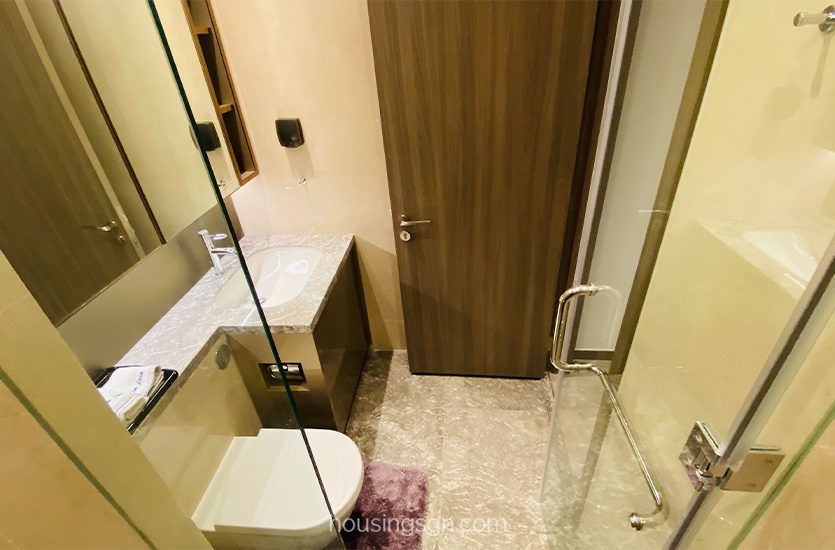 010293 | 5 STARS STANDARD 2-BEDROOM APARTMENT FOR RENT IN MARQ, DISTRICT 1