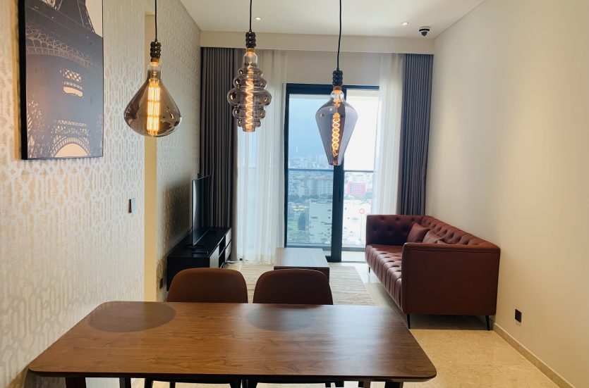 010297 | 5 STARS STANDARD 2-BEDROOM APARTMENT FOR RENT IN MARQ, DISTRICT 1