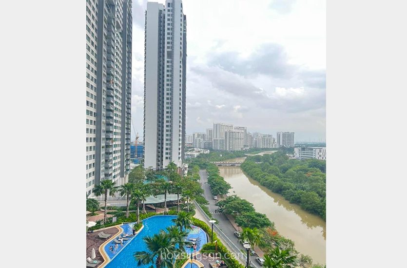 070319 | 3-BEDROOM WITH PANORAMIC BALCONY IN THE VIEW RIVIERA POINT, DISTRICT 7