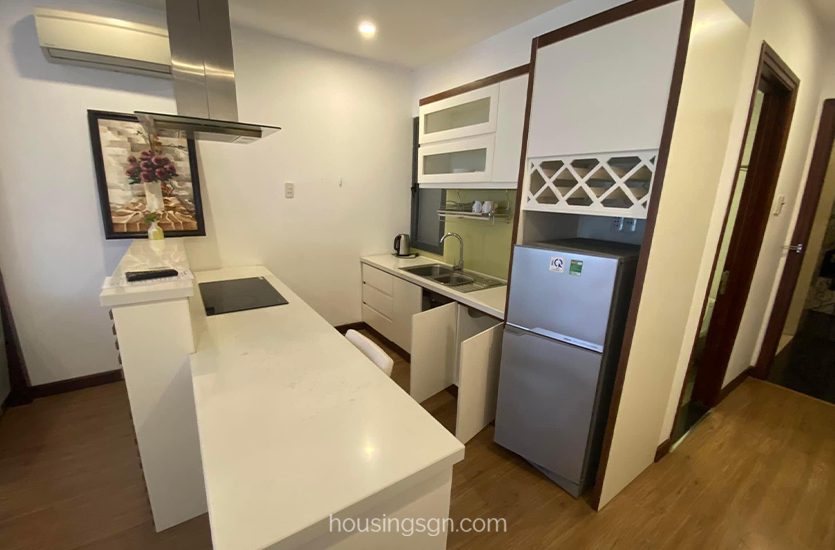 0101178 | STREET VIEW 1-BEDROOM SERVICED APARTMENT IN HEART OF DISTRICT 1