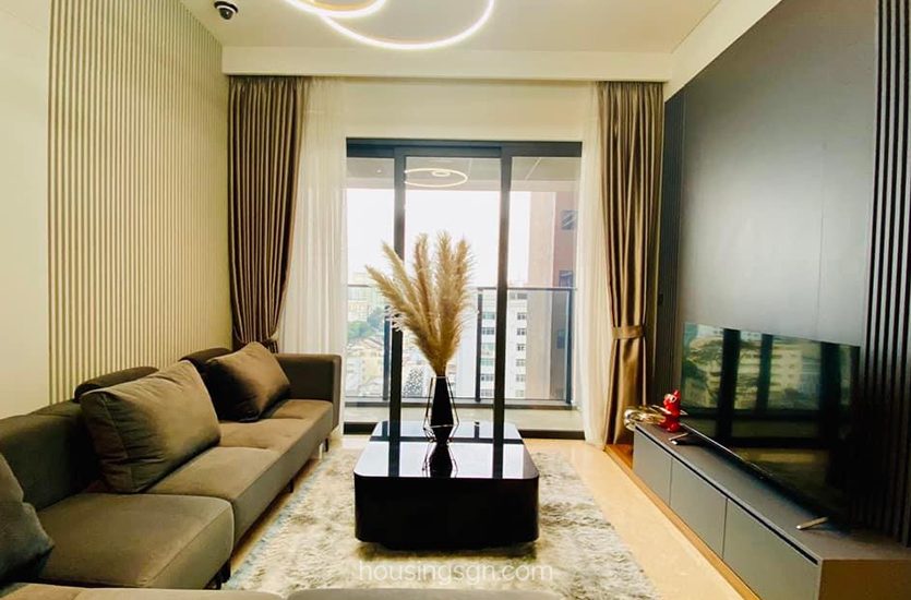 0102105 | HIGH-CLASS 2-BEDROOM CITY VIEW APARTMENT IN MARQ, DISTRICT 1
