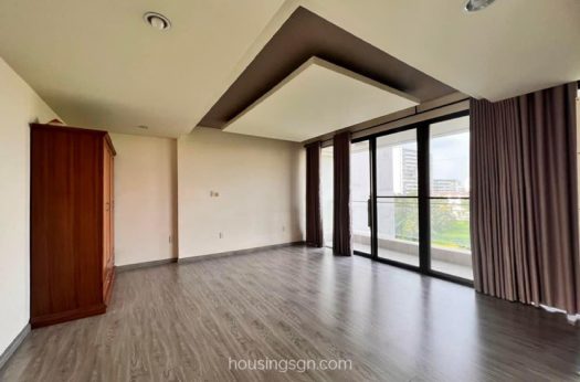 070322 | 3-BEDROOM LAKE VIEW APARTMENT FOR RENT IN PANORAMA, DISTRICT 7