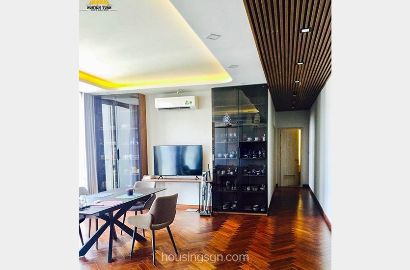 4 BEDROOMS APARTMENT IN DISTRICT 7