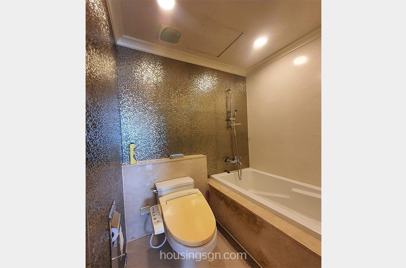 BT0350 | 3-BEDROOM LAKE VIEW APARTMENT IN CANTAVIL HOAN CAU, BINH THANH DISTRICT