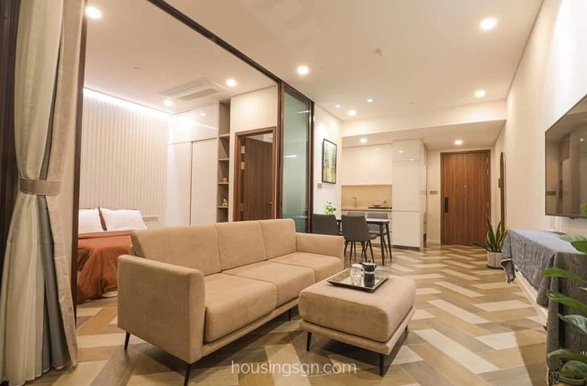 TD0168 | HIGH-CLASS 1-BEDROOM APARTMENT WITH PANORAMIC RIVER VIEW IN METROPOLE, THU DUC CITY