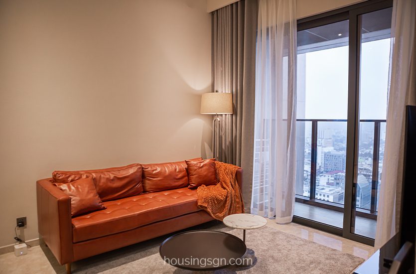 0102107 | HIGH-CLASS 2-BEDROOM APARTMENT FOR RENT IN MARQ, DISTRICT 1