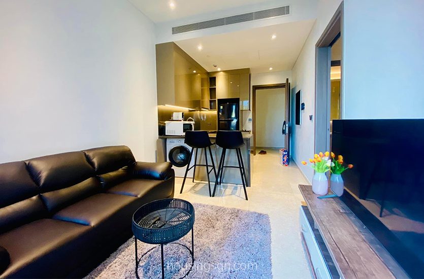 0101189 | HIGH-CLASS 1-BEDROOM APARTMENT FOR RENT IN THE MARQ, DISTRICT 1