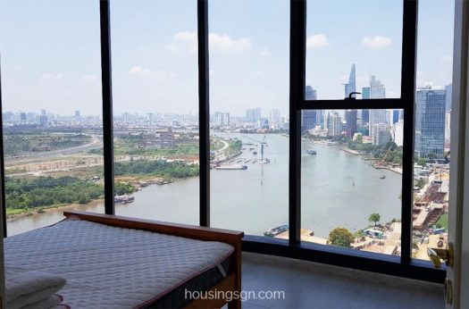 010339 | PANORAMIC RIVER-VIEW 3-BEDROOM APARTMENT FOR RENT IN VINHOMES BASON, DISTRICT 1