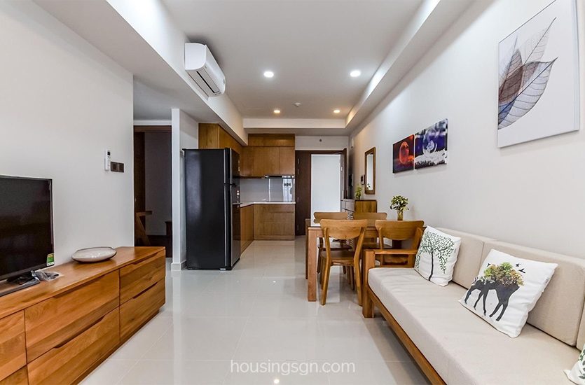 040272 | 2-BEDROOM APARTMENT FOR RENT IN SAIGON ROYAL, DISTRICT 4