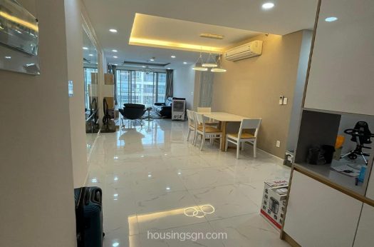 070326 | 3-BEDROOM APARTMENT FOR RENT IN SCENIC VALLEY 1, DISTRICT 7