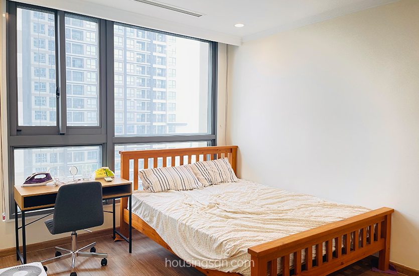 BT0289 | 2-BEDROOM CITY-VIEW APARTMENT FOR RENT IN VINHOMES CENTRAL PARK, BINH THANH