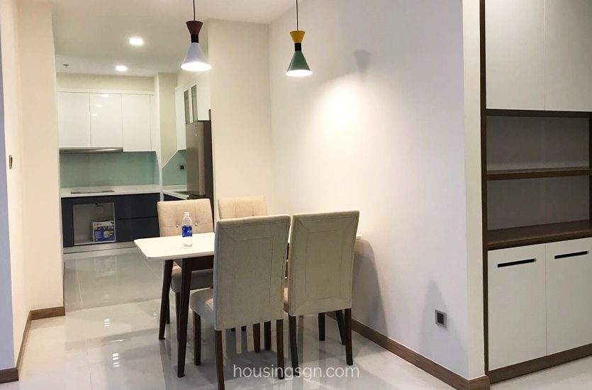 BT0294 | 2-BEDROOM CLASSY APARTMENT IN VINHOMES CENTRAL PARK, BINH THANH