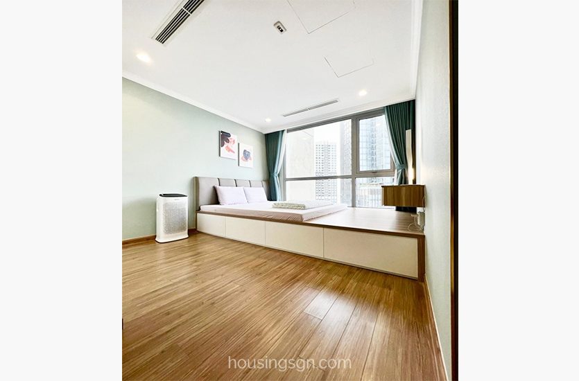 BT0295 | 2-BEDROOM STUNNING APARTMENT IN VINHOMES CENTRAL PARK, BINH THANH DISTRICT