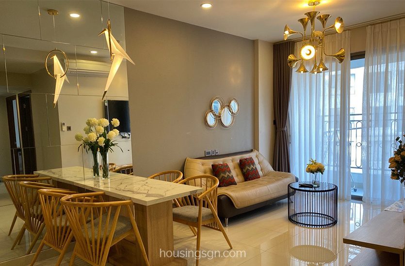 040281 | 2-BEDROOM LUXURY APARTMENT FOR RENT IN SAIGON ROYAL, DISTRICT 4