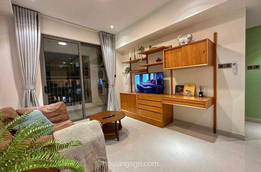 040282 | 2-BEDROOM LUXURY APARTMENT FOR RENT IN SAIGON ROYAL, DISTRICT 4