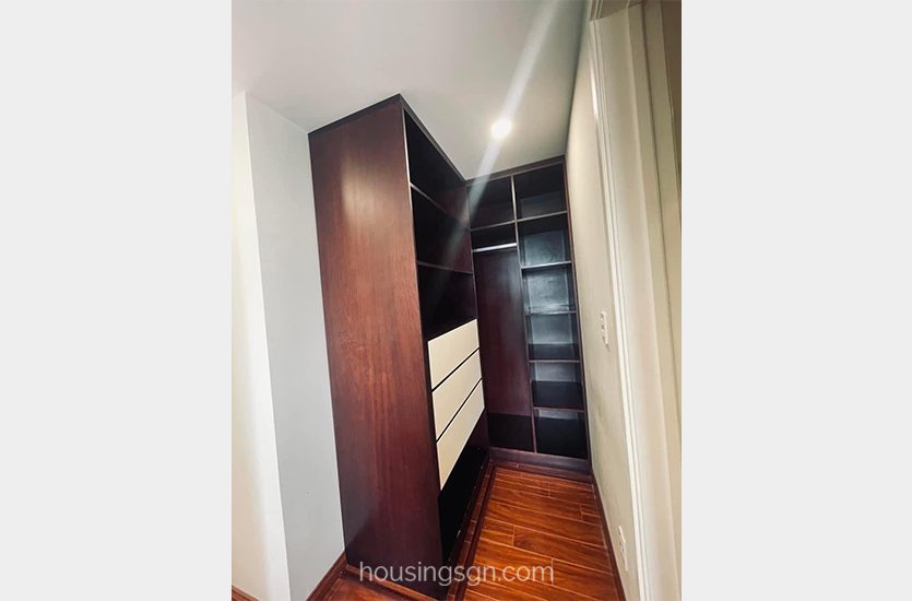 070294 | 2-BEDROOM SPACIOUS APARTMENT FOR RENT IN CENTER OF DISTRICT 7