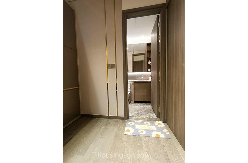 0101213 | HIGH-END 1-BEDROOM APARTMENT FOR RENT IN THE MARQ, DISTRICT 1