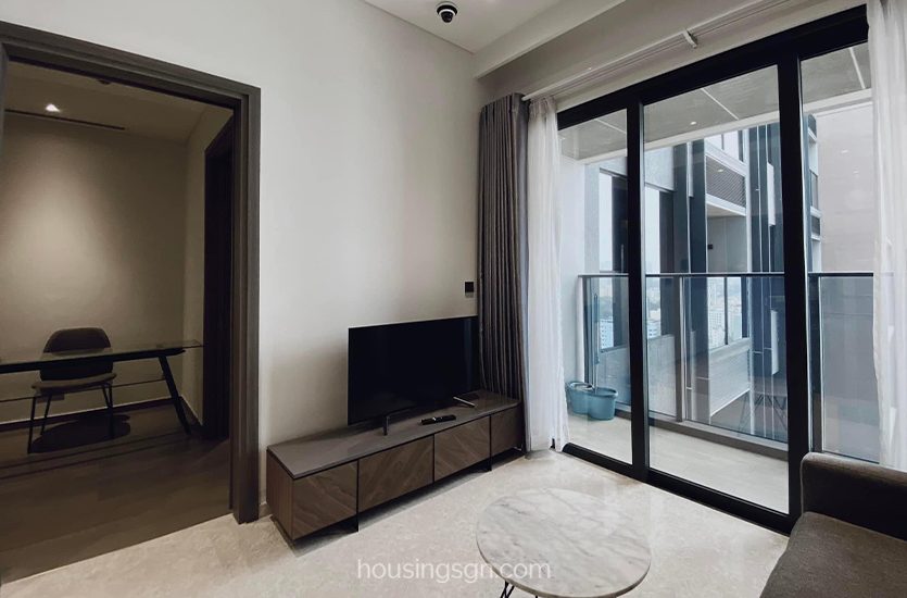 0101217 | LUXURY 1-BEDROOM APARTMENT FOR RENT IN THE MARQ, DISTRICT 1