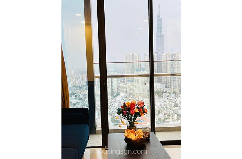 0102140 | EXTRA CITY-VIEW 2-BEDROOM APARTMENT IN VINHOMES GOLDEN RIVER, DISTRICT 1