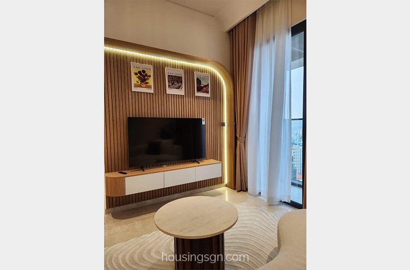 010343 | 3-BEDROOM HIGH-END APARTMENT FOR RENT IN THE MARQ, DISTRICT 1