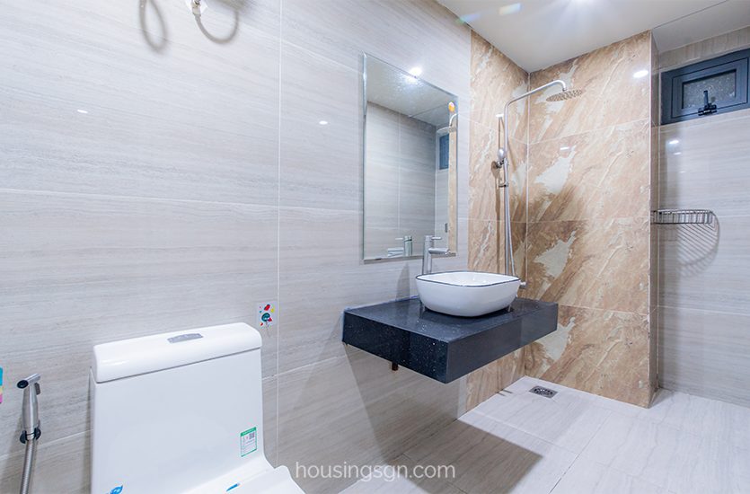 070124 | SPACIOUS 1-BEDROOM SERVICED APARTMENT IN BINH THUAN WARD, DISTRICT 7