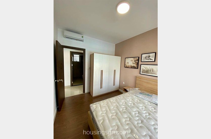 0702106 | 2-BEDROOM COZY APARTMENT FOR RENT IN SUNRISE CITY, DISTRICT 7