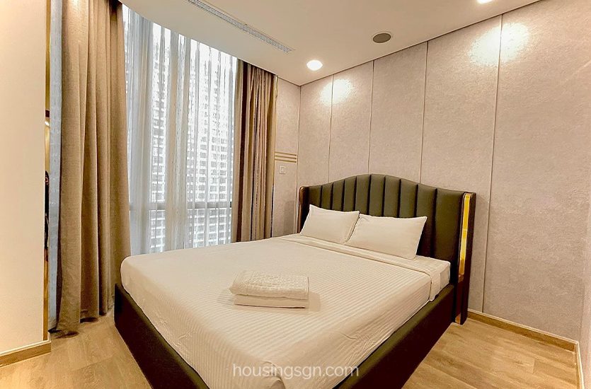 BT02103 | PANORAMIC CITY-VIEW 2-BEDROOM MODERN APARTMENT IN VINHOMES CENTRAL PARK, BINH THANH