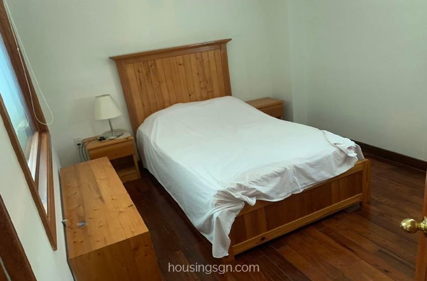 BT02109 | 2-BEDROOM COZY APARTMENT WITH WOODEN INTERIOR IN HEART OF BINH THANH DISTRICT